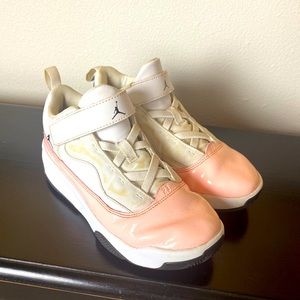 Jordan youth Girls 2Y Sneakers Pink•White•Black Velcro Closure 7/2020